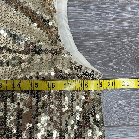 NWOT Shein Gold Sequin Sleeveless Top M - Picture 5 of 11